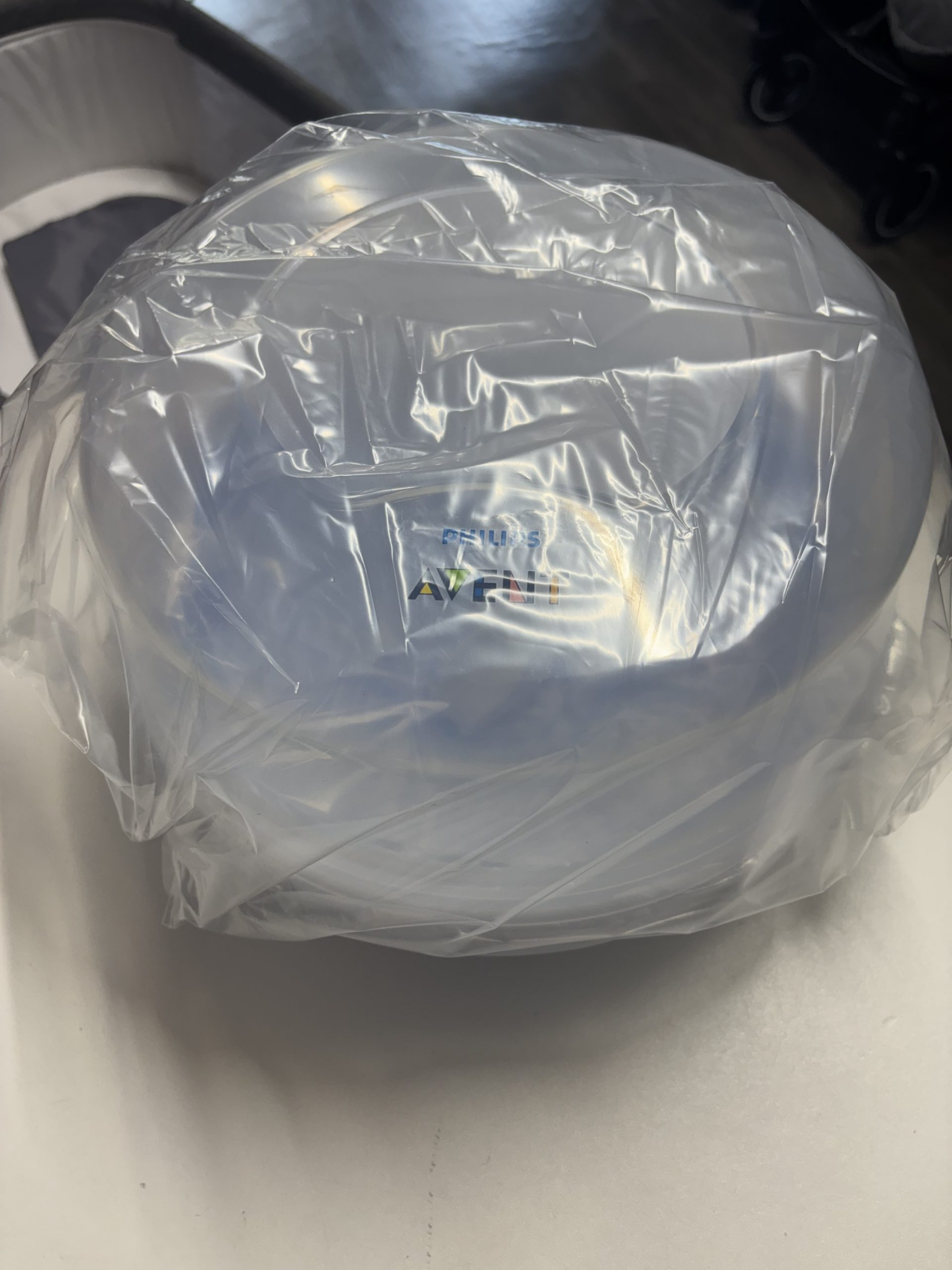 NEW PHILIPS AVENT MICROWAVE STERILISER ( BOX OPENED ONLY).