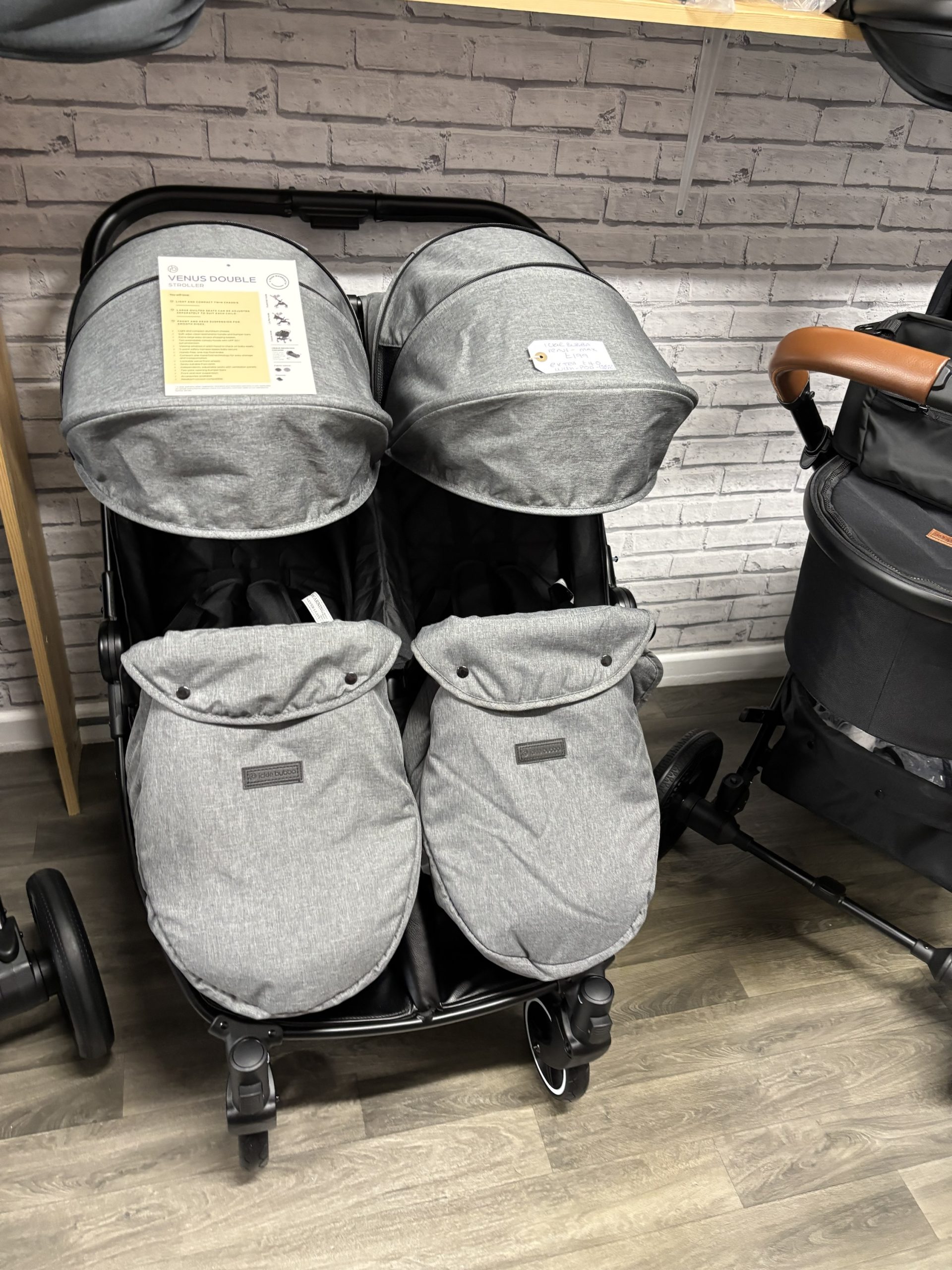 ICKLE BUBBA VENUS MAX DOUBLE STROLLER. - Image 7