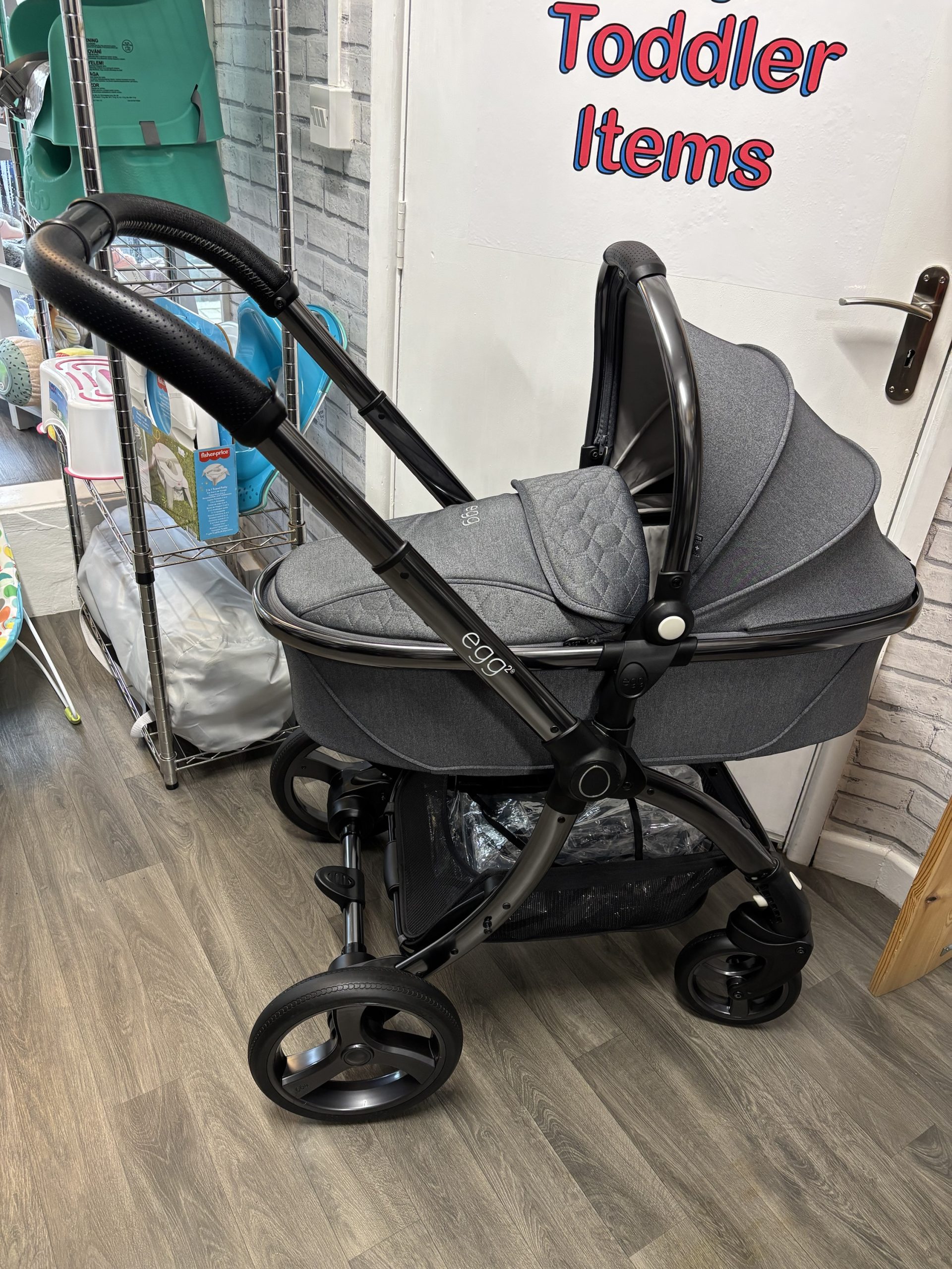 PRE LOVED EGG2 QUARTZ IN IMMACULATE CONDITION. - Image 2