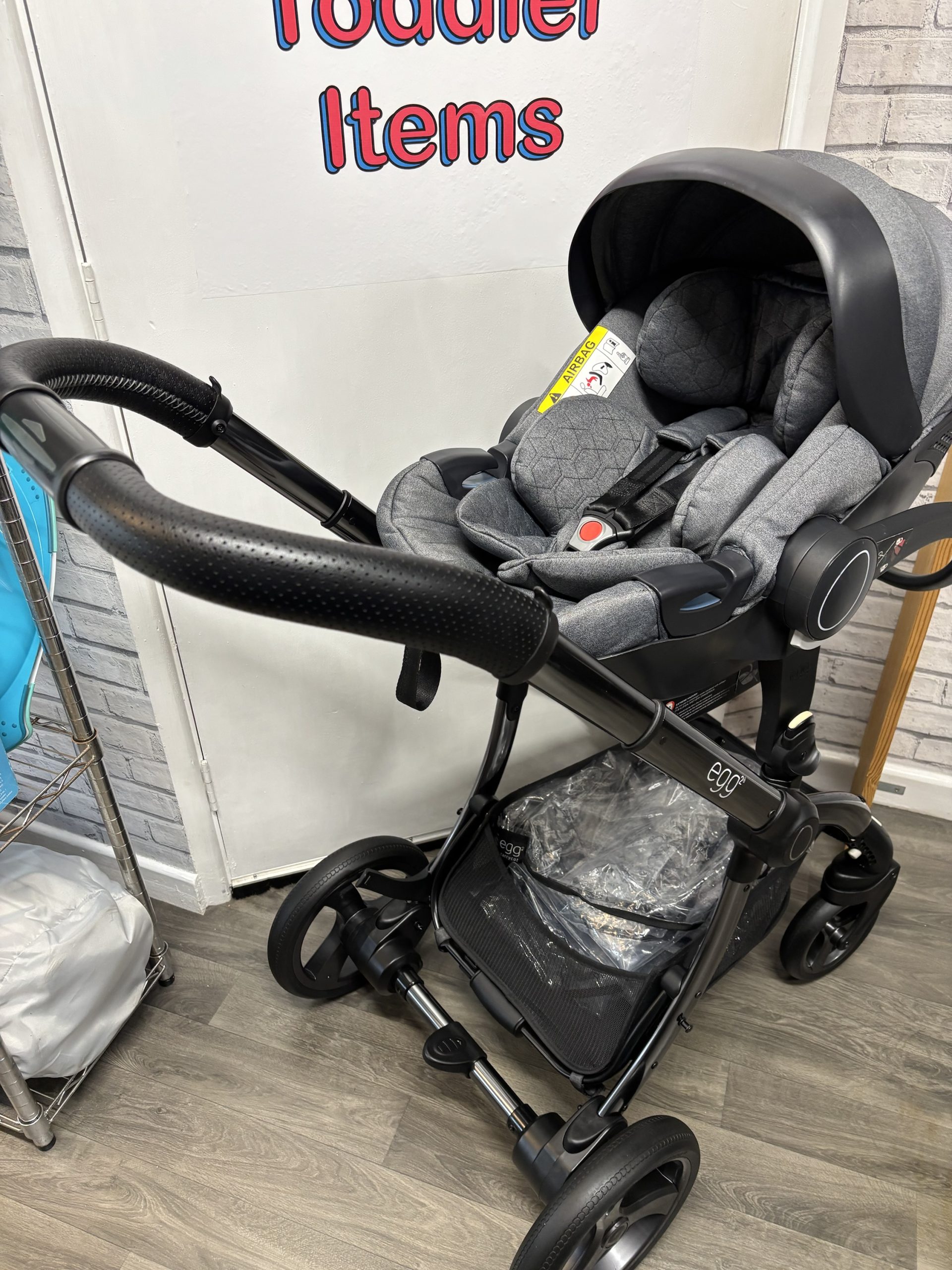 PRE LOVED EGG2 QUARTZ IN IMMACULATE CONDITION. - Image 6