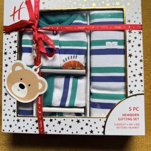 H by HAMLEYS 5 PIECE NEWBORN GIFT SET